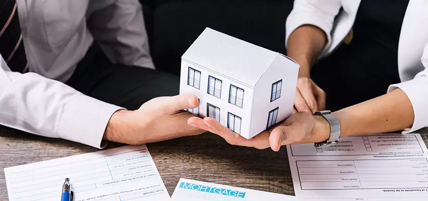 How We Determine Your Sell House for Cash Offer in Mineola, New York?