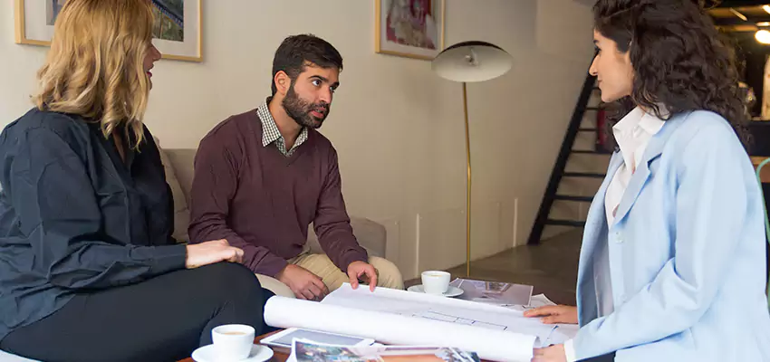 How We Determine Your Selling a House in Disrepair Offer in Mineola, NY?